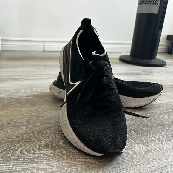 Nike FlyKnit Free Run, Size 12 Men’s - Picture 3 of 4